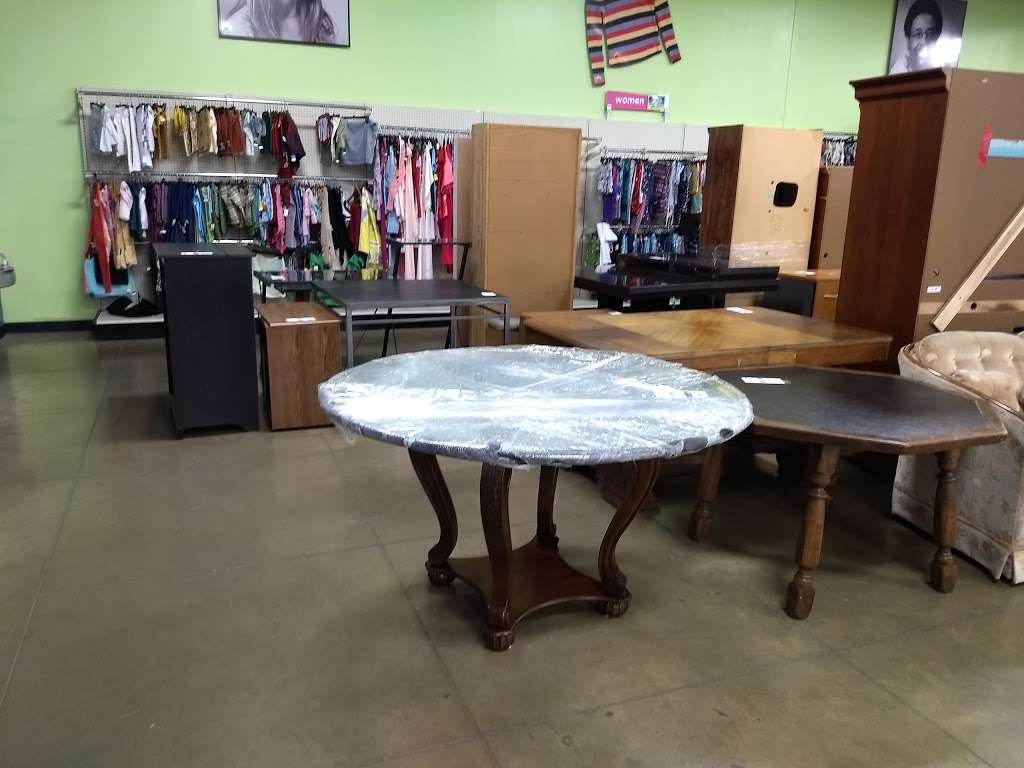 Goodwill Store | 6302 E 82nd St, Indianapolis, IN 46250 | Phone: (317) 845-5229