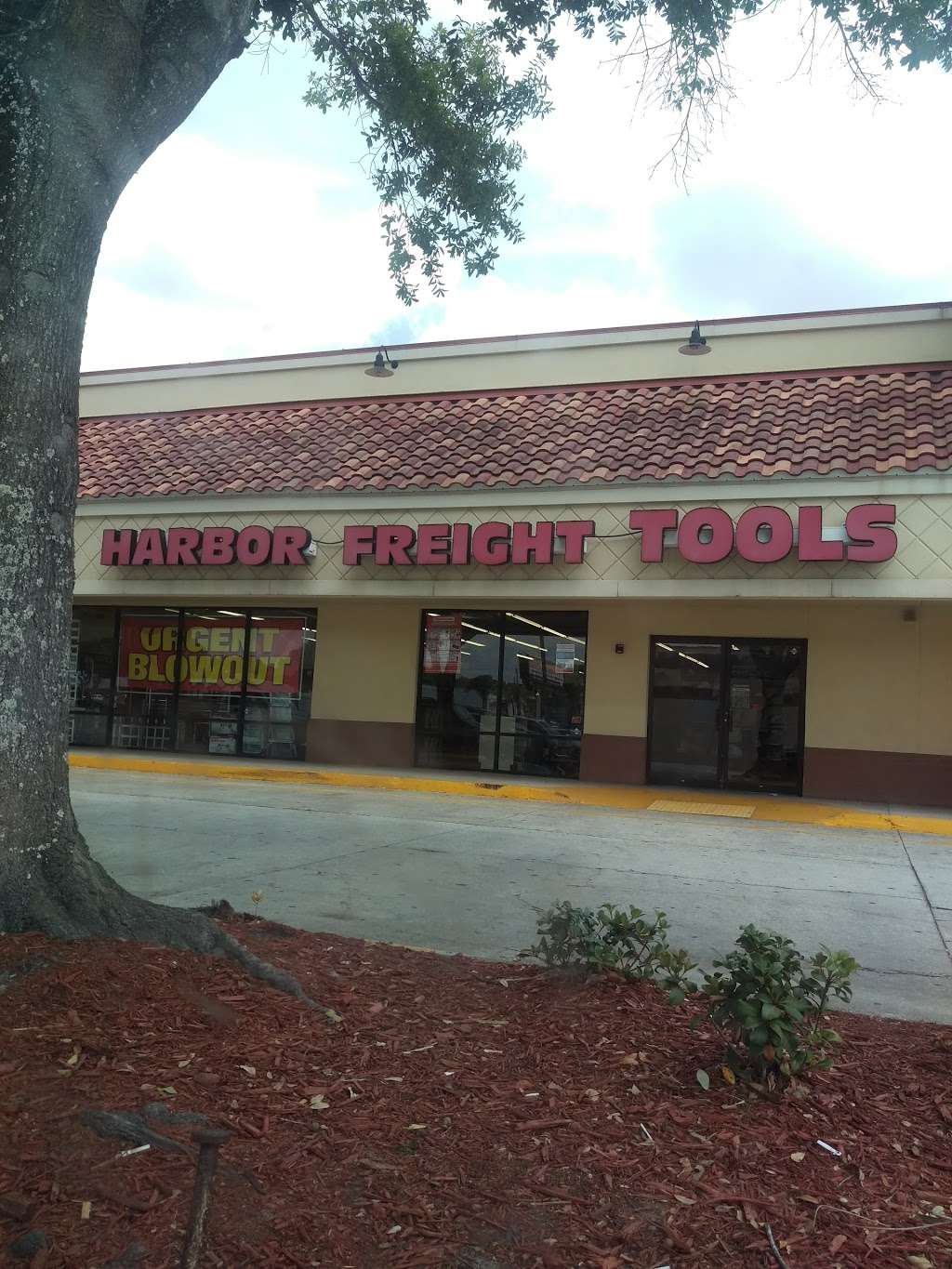 Harbor Freight Tools | 5115 US Hwy 98 N, Lakeland, FL 33809, USA | Phone: (863) 816-2100