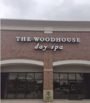 The Woodhouse Day Spa - Zionsville | 4400 Weston Pointe Dr #130, Zionsville, IN 46077, USA | Phone: (317) 873-0333