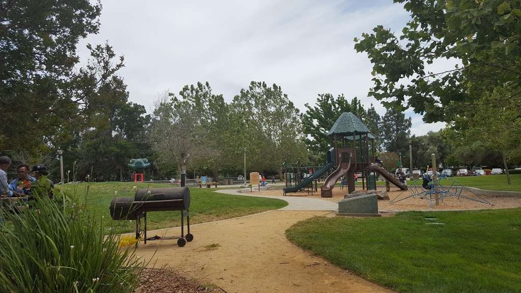 Laurel Creek Park | 2986 Gulf Dr, Fairfield, CA 94533, USA | Phone: (707) 428-7428