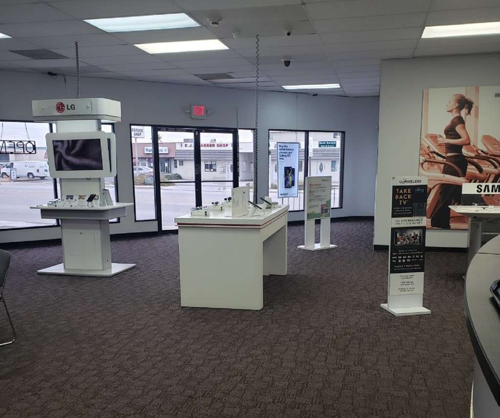 Verizon Authorized Retailer – GoWireless | 1312 Nevada Hwy #A, Boulder City, NV 89005, USA | Phone: (702) 293-9070