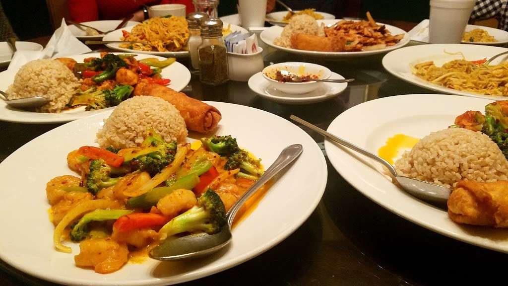 Baoding Restaurant | 4722 Sharon Rd F, Charlotte, NC 28210, USA | Phone: (704) 552-8899