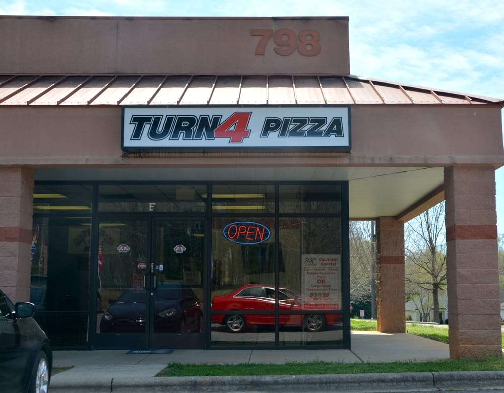 Turn 4 Pizza | 798 Oakridge Farm Hwy, Mooresville, NC 28115, USA | Phone: (704) 799-2134