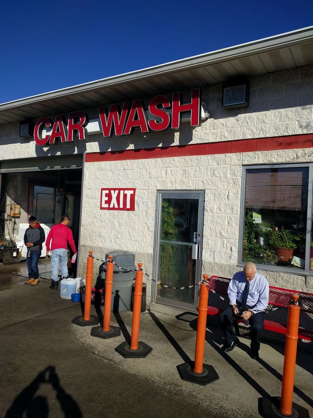 Showcase Car Wash | 521 Stelton Rd, Piscataway Township, NJ 08854, USA | Phone: (732) 424-0895