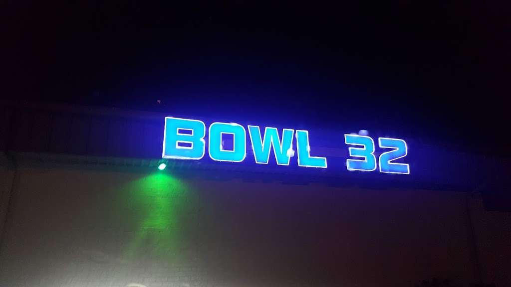 Bowl 32 | 845 Westfield Rd, Noblesville, IN 46062, USA | Phone: (317) 773-9020