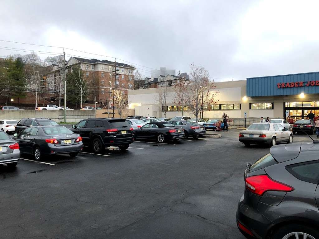 Edgewater Marketplace Parking Lot | Photo 1 of 3 | Address: Unnamed Road, Edgewater, NJ 07020, USA