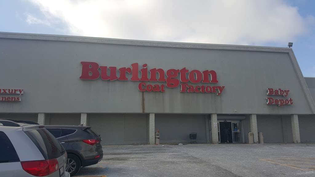 Burlington | 8320 S Cicero Ave, Burbank, IL 60459, USA | Phone: (708) 636-8300