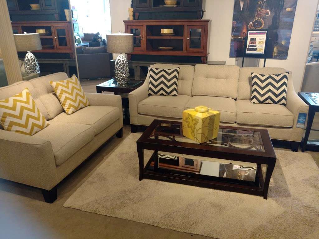 Rooms To Go Outlet Furniture Store 1605 W Oakland Park