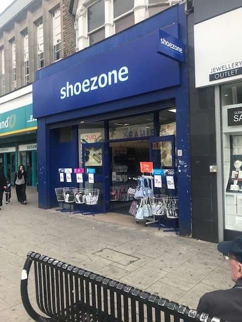 Shoe Zone | 70 High St N, East Ham, London E6 2HJ, UK | Phone: 020 8471 9219