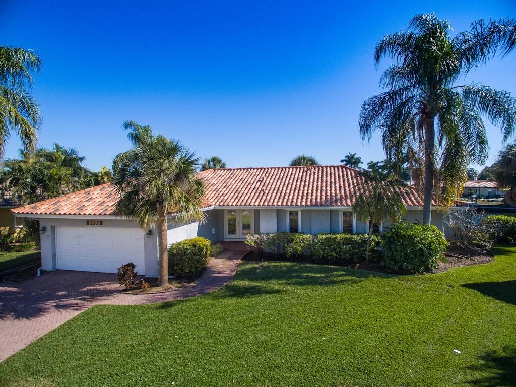 Tropical Paradise Properties | 2096 Massachusetts Ave NE, St. Petersburg, FL 33703, USA | Phone: (914) 527-5947