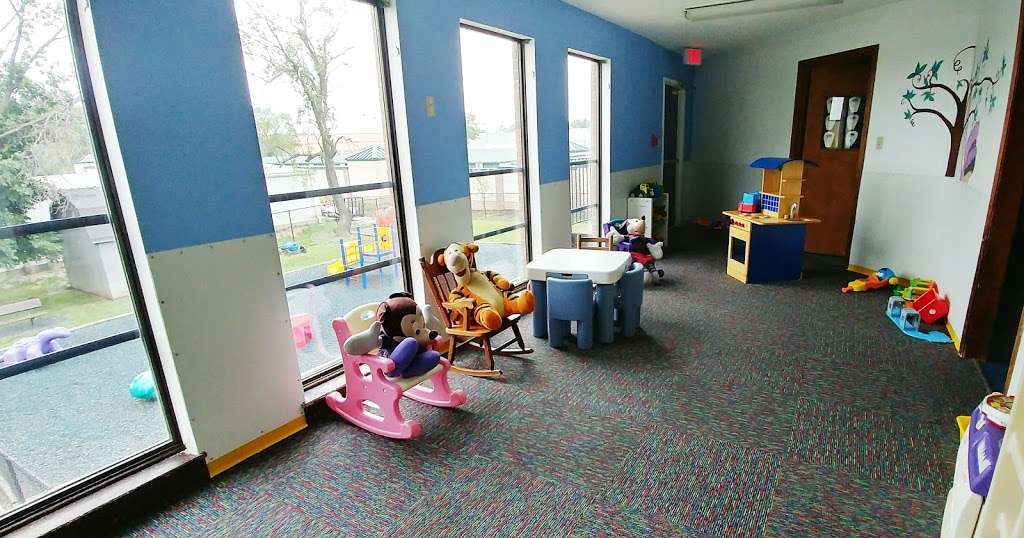 Kiddi Kollege Child Care | 340 N Lindenwood Dr, Olathe, KS 66062, USA | Phone: (913) 764-4423