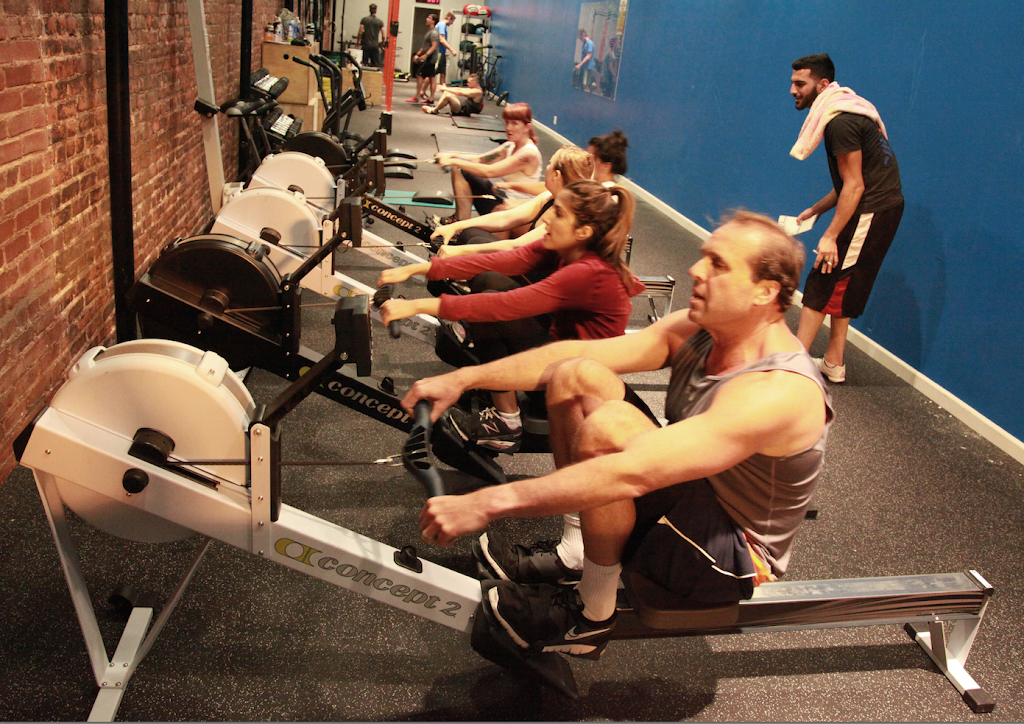 CrossFit Crescenta Valley | 3706 Park Pl, Montrose, CA 91020, USA | Phone: (818) 309-0005