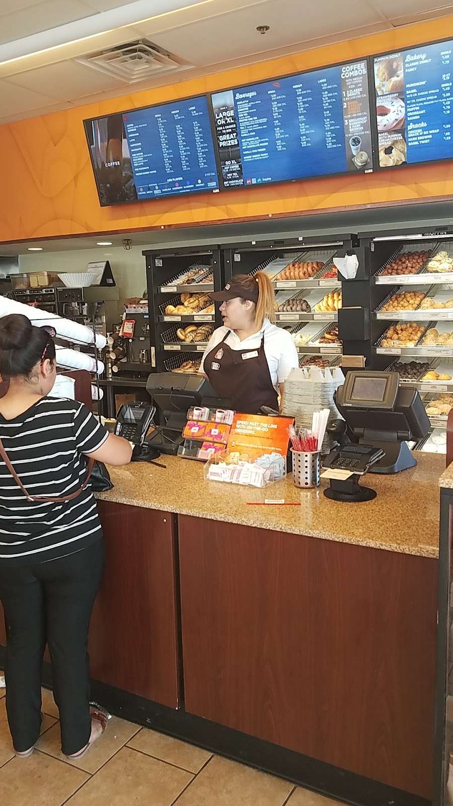 Dunkin | 4701 S Kedzie Ave, Chicago, IL 60632, USA | Phone: (773) 254-3489