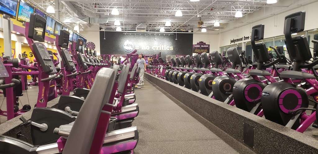 Planet Fitness | 690 County St, Taunton, MA 02780, USA | Phone: (508) 821-3260