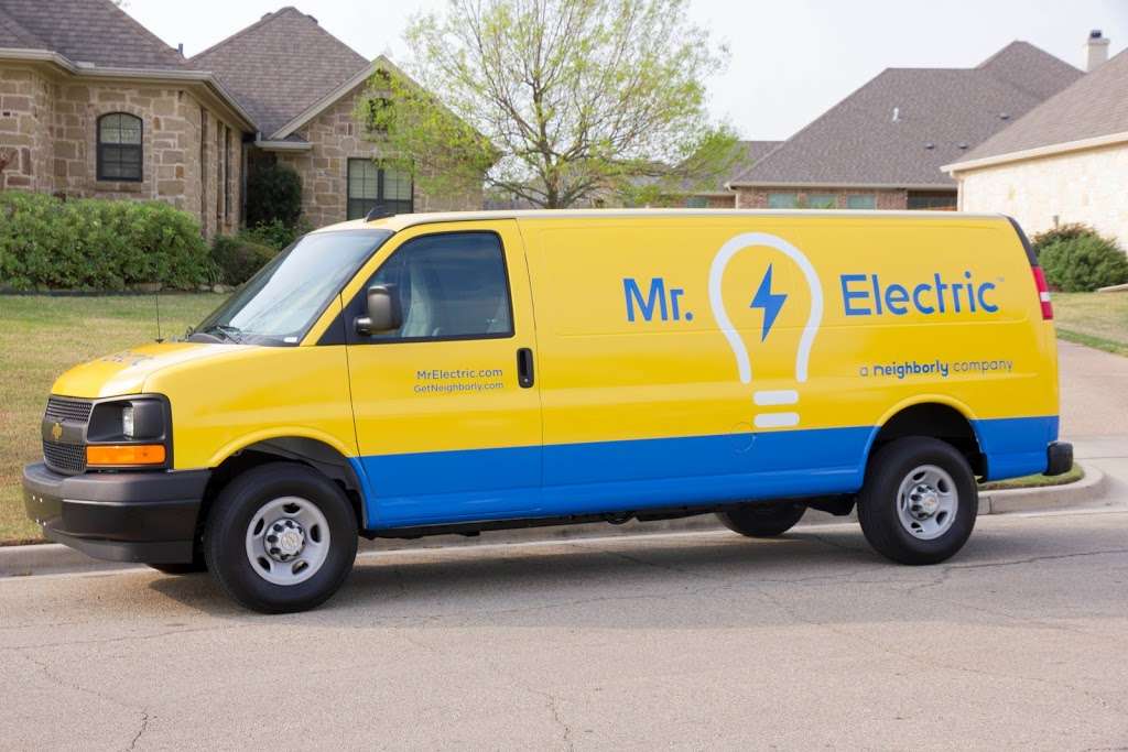 Mr. Electric of Lees Summit | 511 SW Graff Way, Lees Summit, MO 64081 | Phone: (816) 287-0837