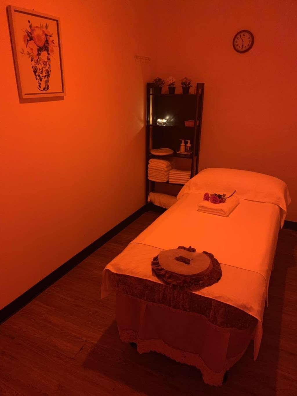 EZ foot massage | 11315 Bissonnet St, Houston, TX 77099, USA | Phone: (346) 342-1857