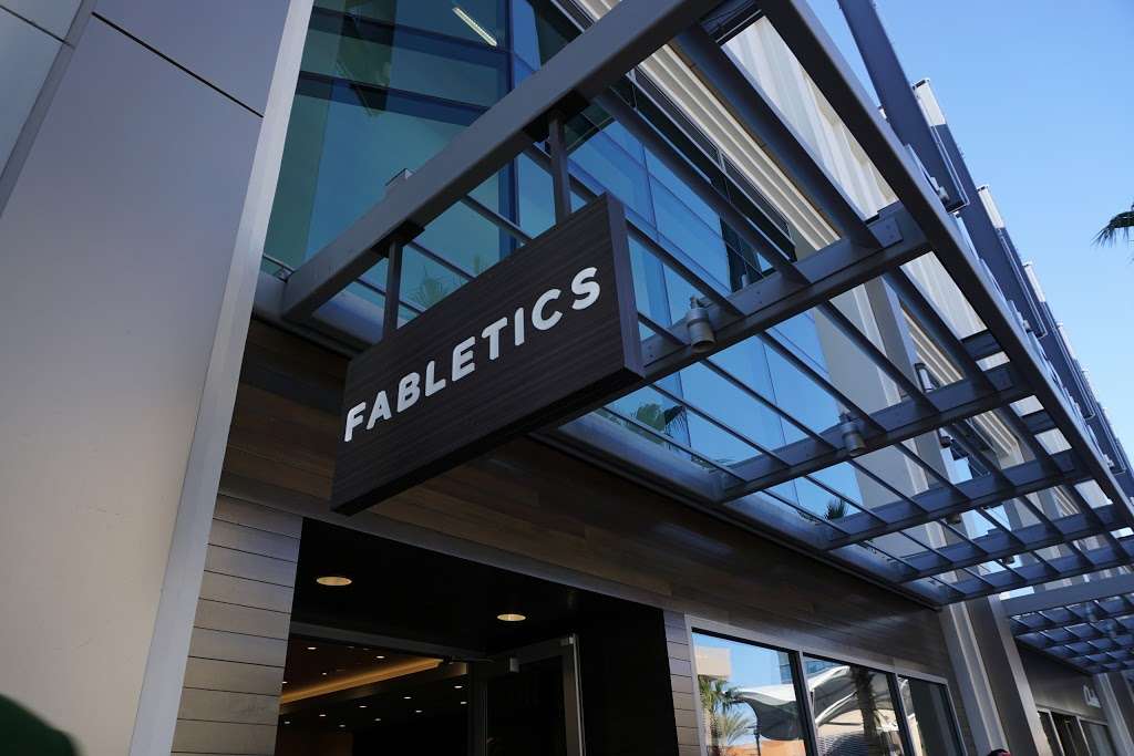 Fabletics | 2115 Festival Plaza Dr Suite N110, Las Vegas, NV 89135 | Phone: (702) 623-2334