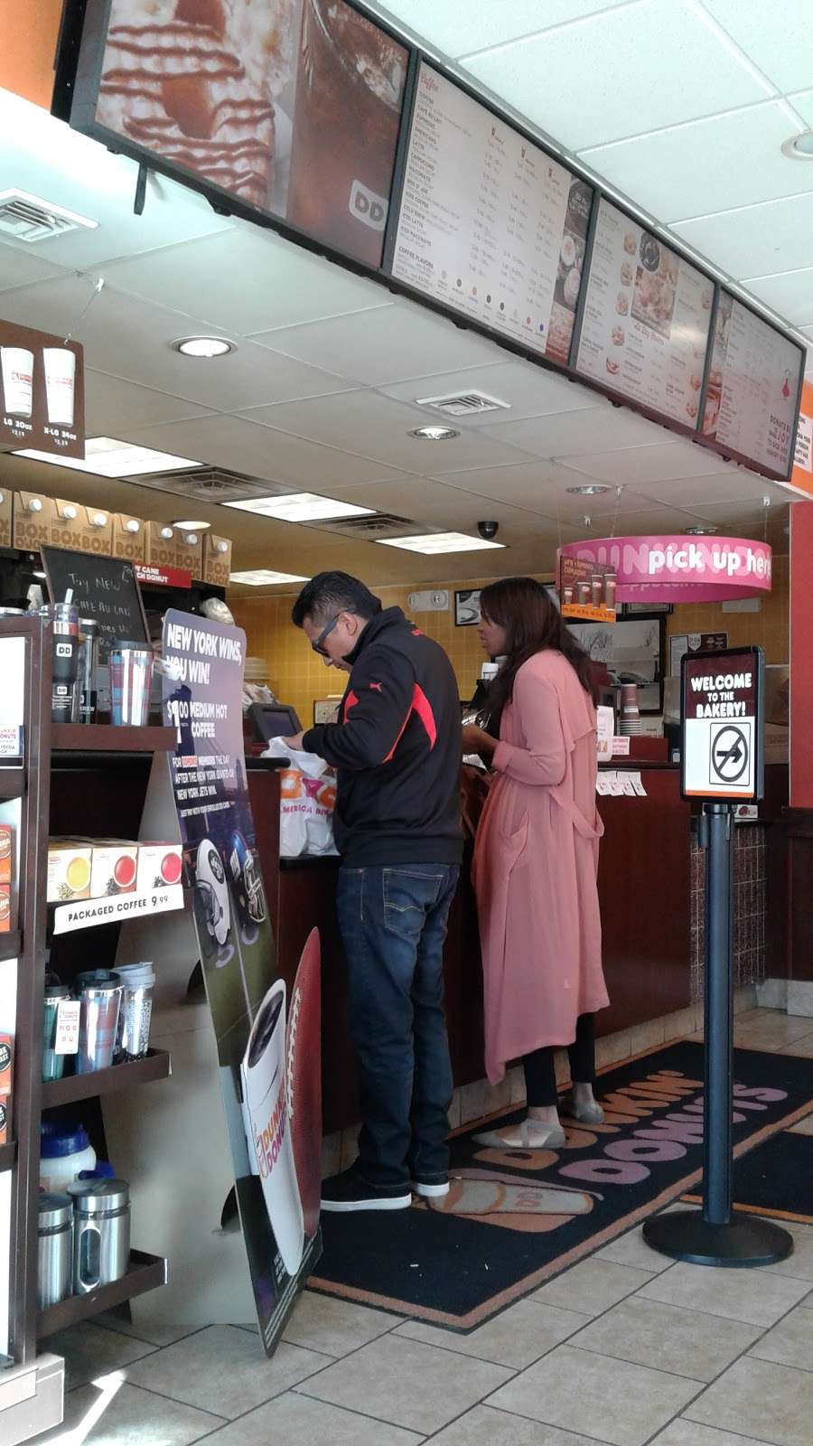 Dunkin Donuts | 2109 John Fitzgerald Kennedy Blvd, North Bergen, NJ 07047, USA | Phone: (201) 863-0500