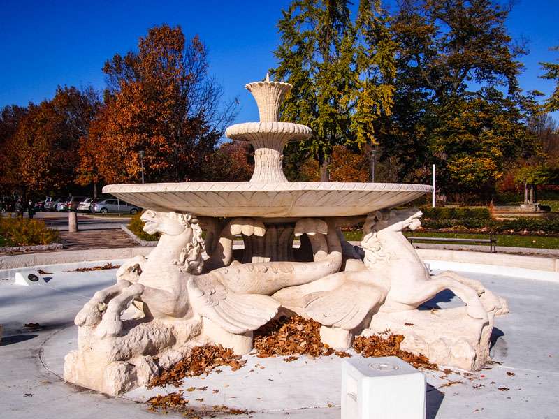 The Anne d’Harnoncourt Sculpture Garden | Philadelphia, PA 19130, USA | Phone: (215) 763-8100