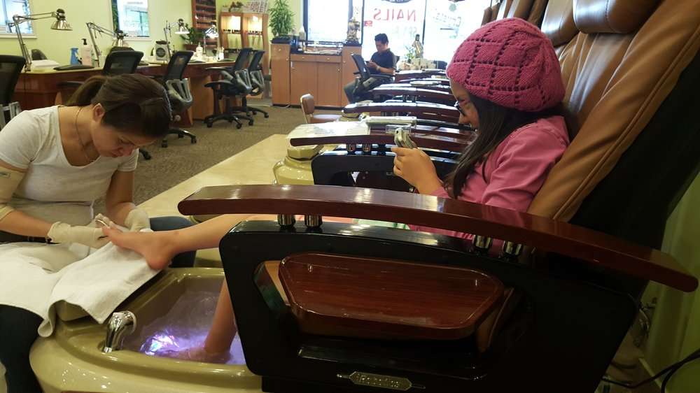 Crystal Nail | 8555 W Belleview Ave, Littleton, CO 80123, USA | Phone: (303) 979-4255