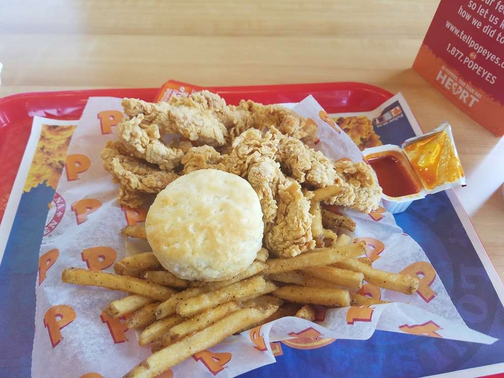 Popeyes Louisiana Kitchen | 2180 Randall Rd, Carpentersville, IL 60110, USA | Phone: (847) 551-1843