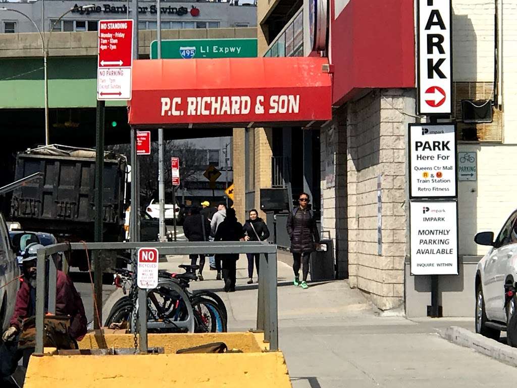 P.C. Richard & Son | 92-63 Queens Blvd, Rego Park, NY 11374, USA | Phone: (718) 268-8155