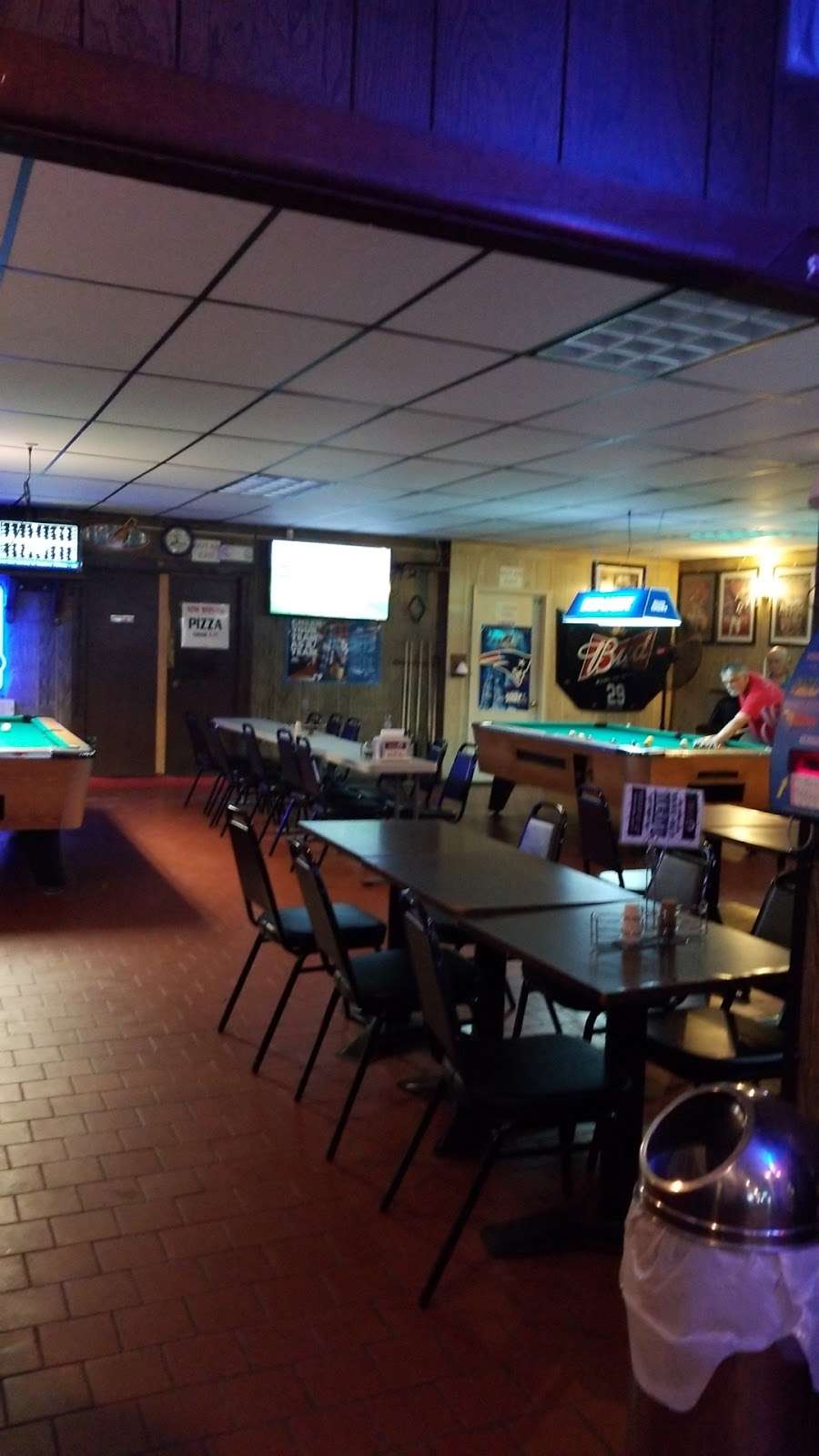 Willy Js Pub | 599 Winthrop St, Taunton, MA 02780, USA | Phone: (508) 880-5877