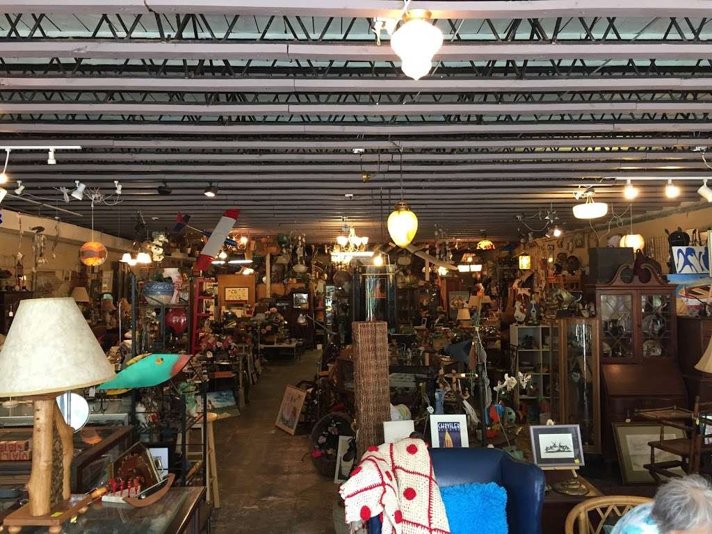 Montross Vintage 15518 Kings Hwy, Montross, VA 22520, USA BusinessYab