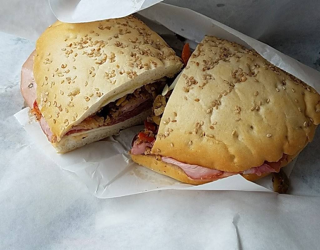 Blues City Deli | 2438 McNair Ave, St. Louis, MO 63104, USA | Phone: (314) 773-8225