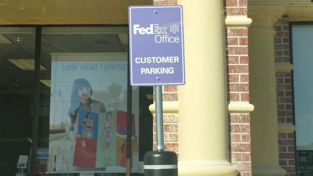 FedEx Office Print & Ship Center | 4407 Hwy 6 Suite A, Sugar Land, TX 77478, USA | Phone: (281) 980-5900