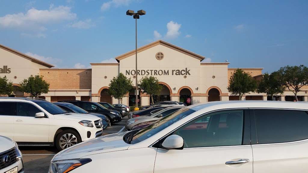 Nordstrom Rack Market at Town Center | 2665 Town Center Blvd N, Sugar Land, TX 77479, USA | Phone: (281) 566-2000
