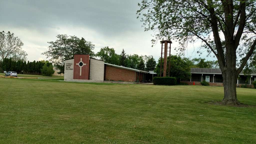 Lutheran Church of Holy Spirit | 150 Lions Dr, Elk Grove Village, IL 60007, USA | Phone: (847) 437-5897