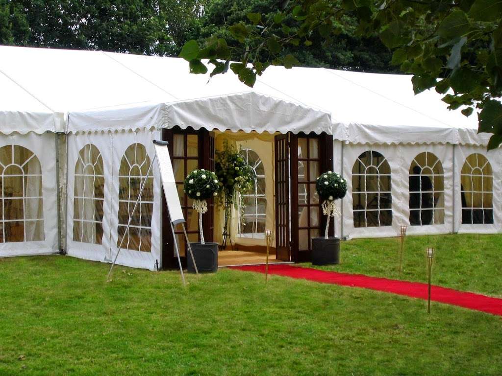 Super Event Wedding Caterers & Marquee Hire | Brewerstreet Farmhouse, Bletchingley, Redhill RH1 4QP, UK | Phone: 01883 672023