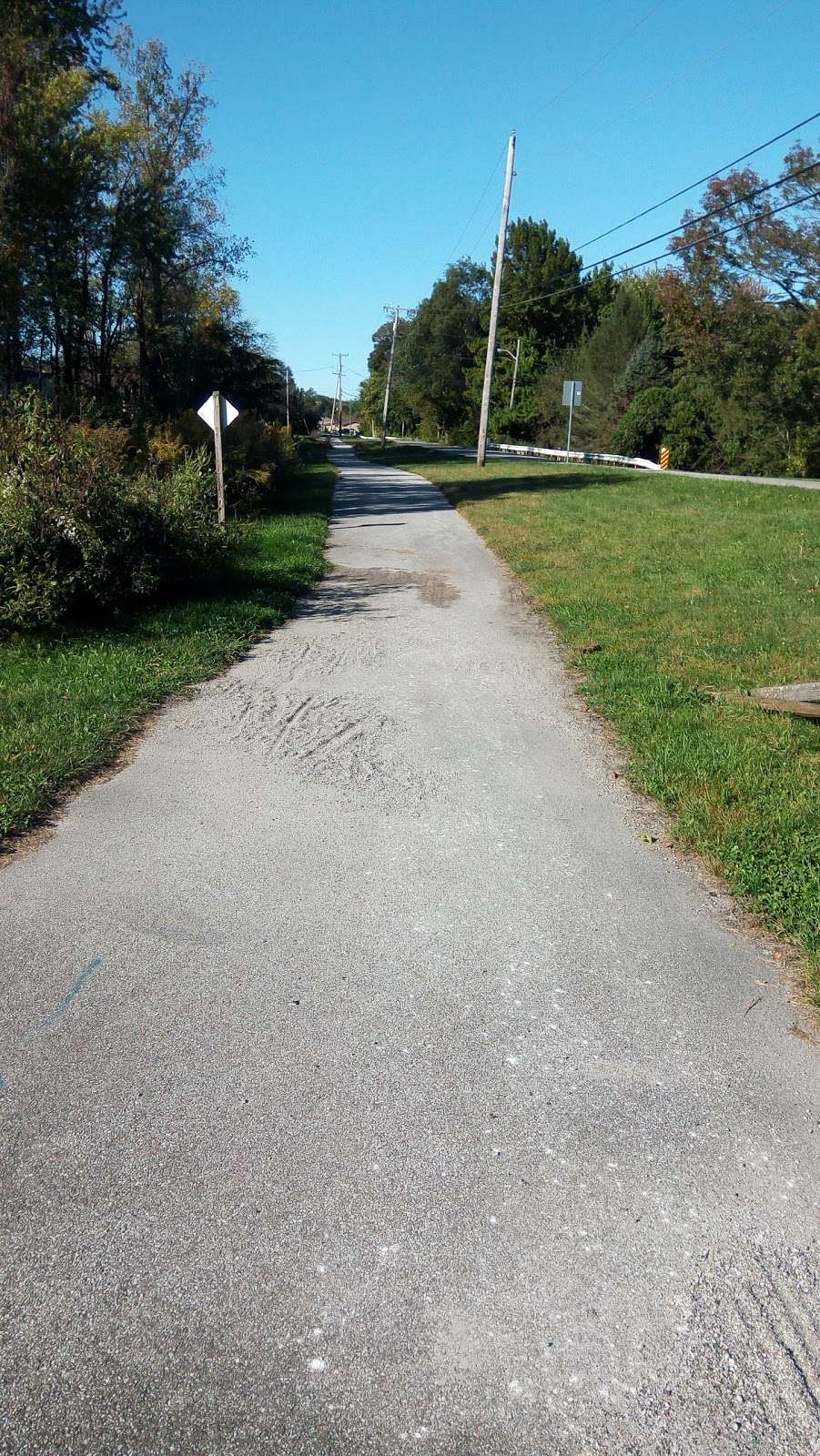 Walking/biking Path | 900-980 Albin Pond Rd, Greencastle, IN 46135, USA