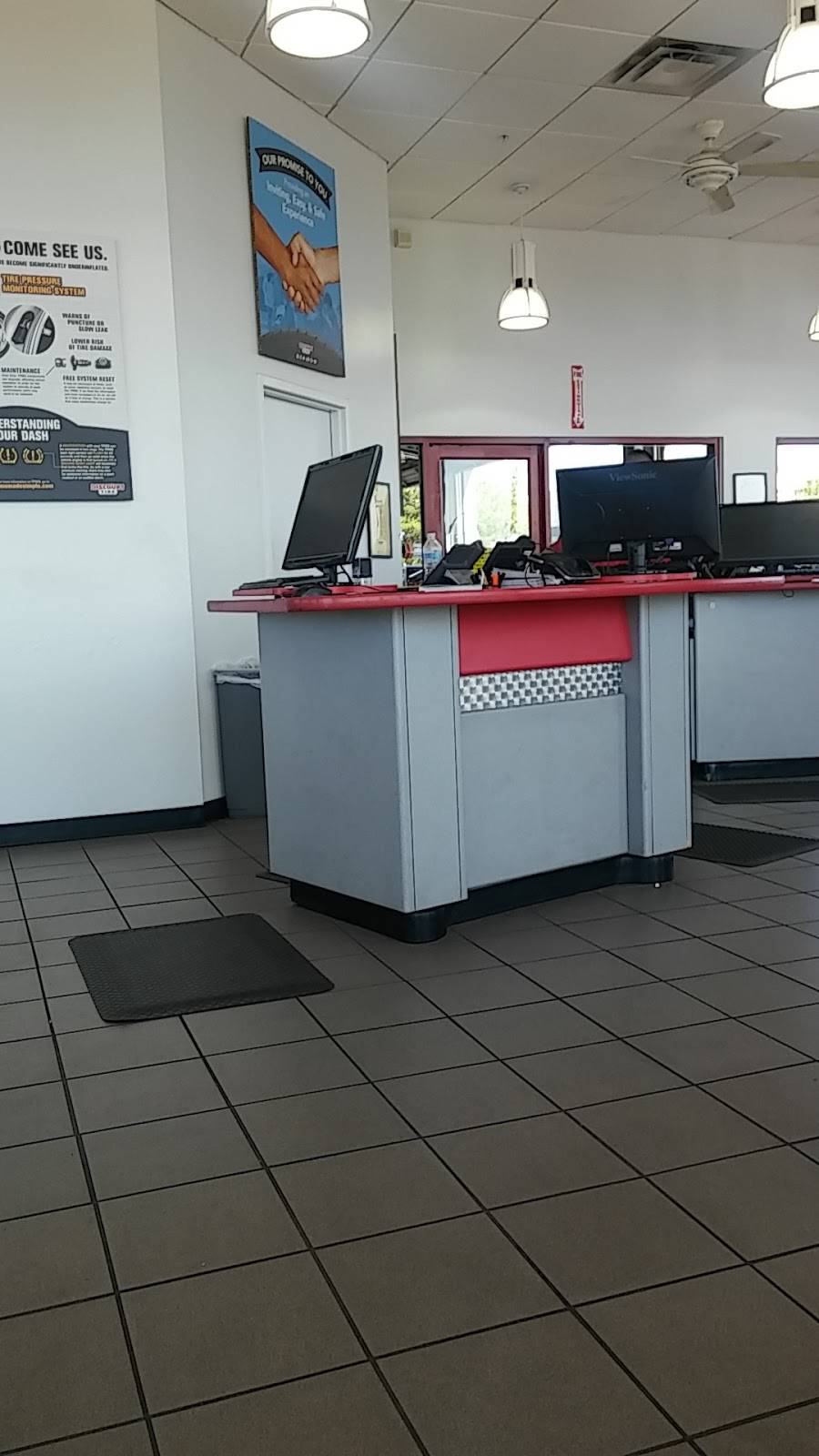 Discount Tire | 5701 Coors Blvd NW, Albuquerque, NM 87120, USA | Phone: (505) 890-7740