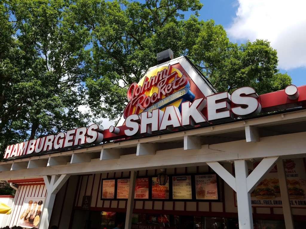Johnny Rockets | 1 Six Flags Blvd, Jackson, NJ 08527, USA | Phone: (732) 928-2000
