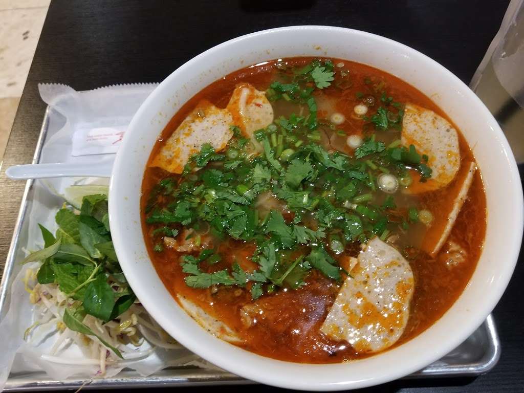 Two Bowls Bun Bo Hue | 13080 Bellaire Blvd A, Houston, TX 77072, USA | Phone: (832) 672-3961