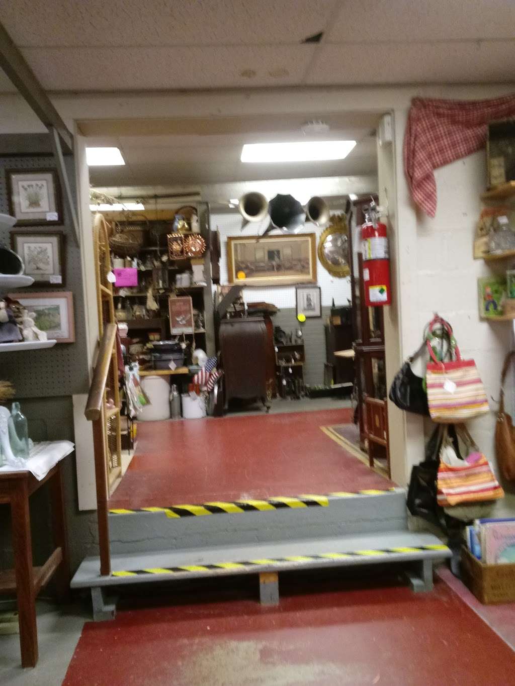 THE MILL PROPERTY ANTIQUES | 2910 Main Street (Rte. 23, Morgantown, PA 19543, USA | Phone: (610) 286-8854