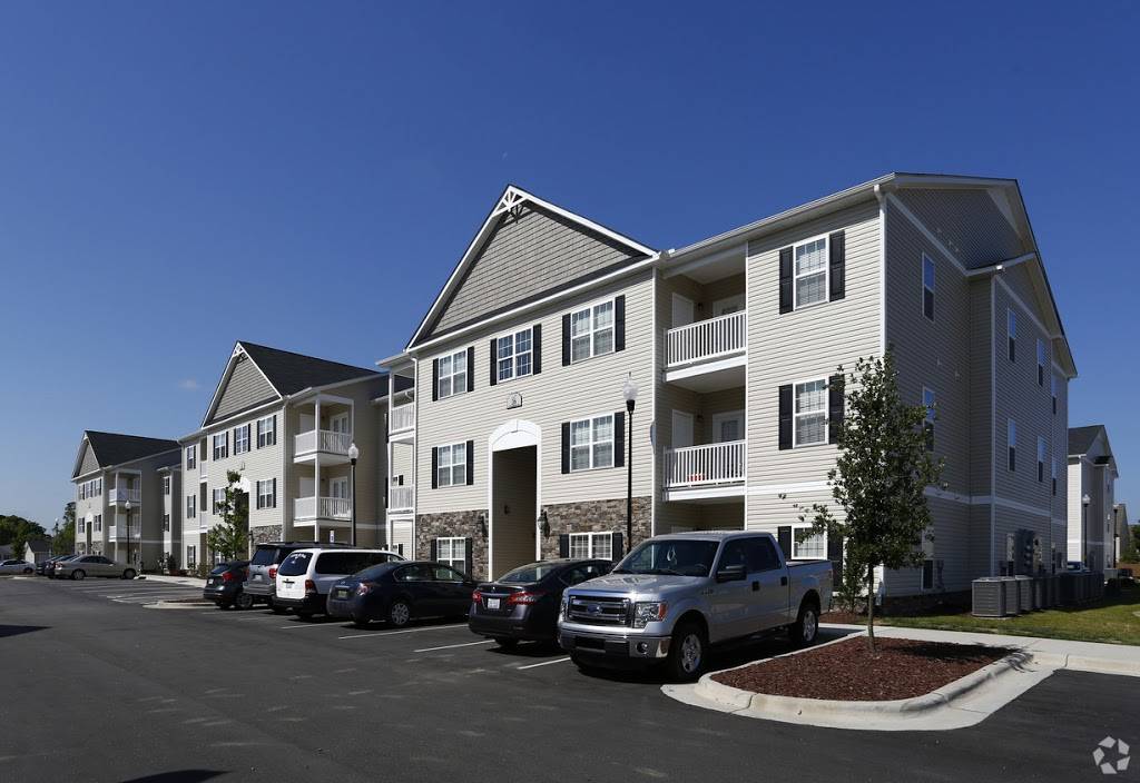 Summerwind Apartment Homes | 40 Summer Breeze Blvd, Garner, NC 27529, USA | Phone: (919) 779-7108