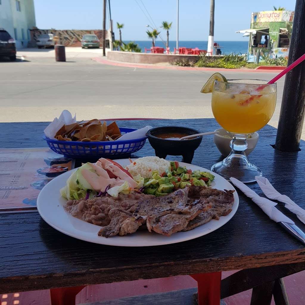 Mariscos El Faro | Av Del Pacifico 464, Monumental, 22517 Tijuana, B.C., Mexico | Phone: 664 205 8544