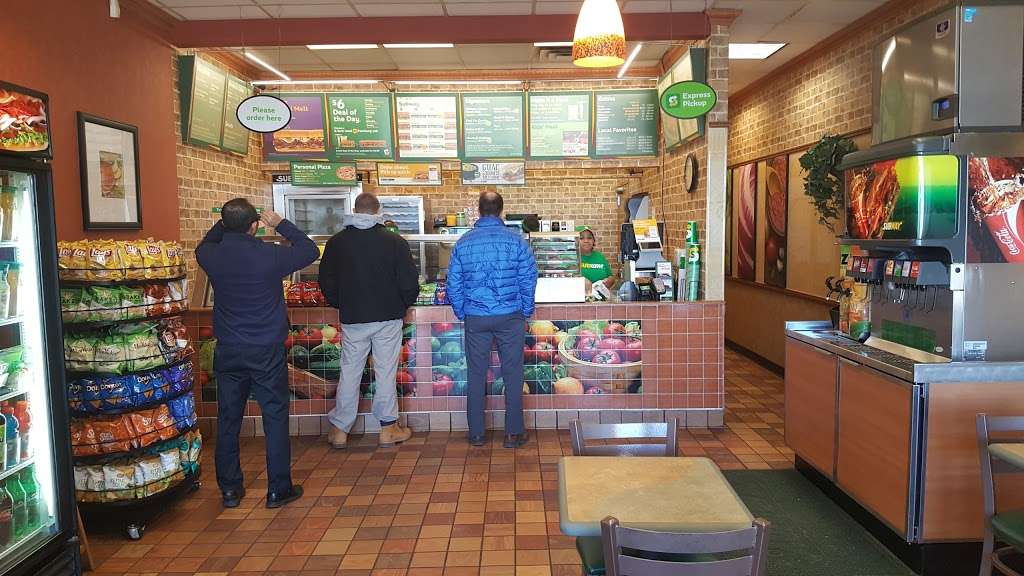 Subway Restaurants | 156 Enterprise St K, Sterling, VA 20164, USA | Phone: (571) 313-0035