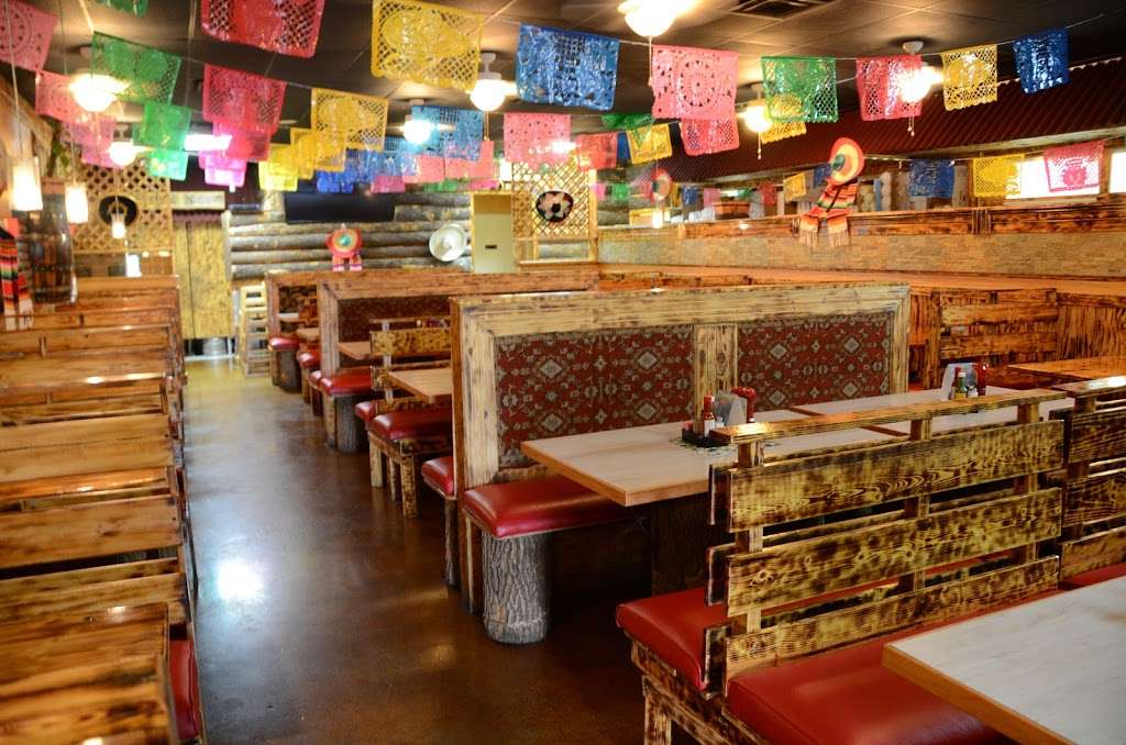 El Potro Mexican Restaurant Bar & Grill | 140 Perry Rd, Plainfield, IN 46168, USA | Phone: (317) 838-9425