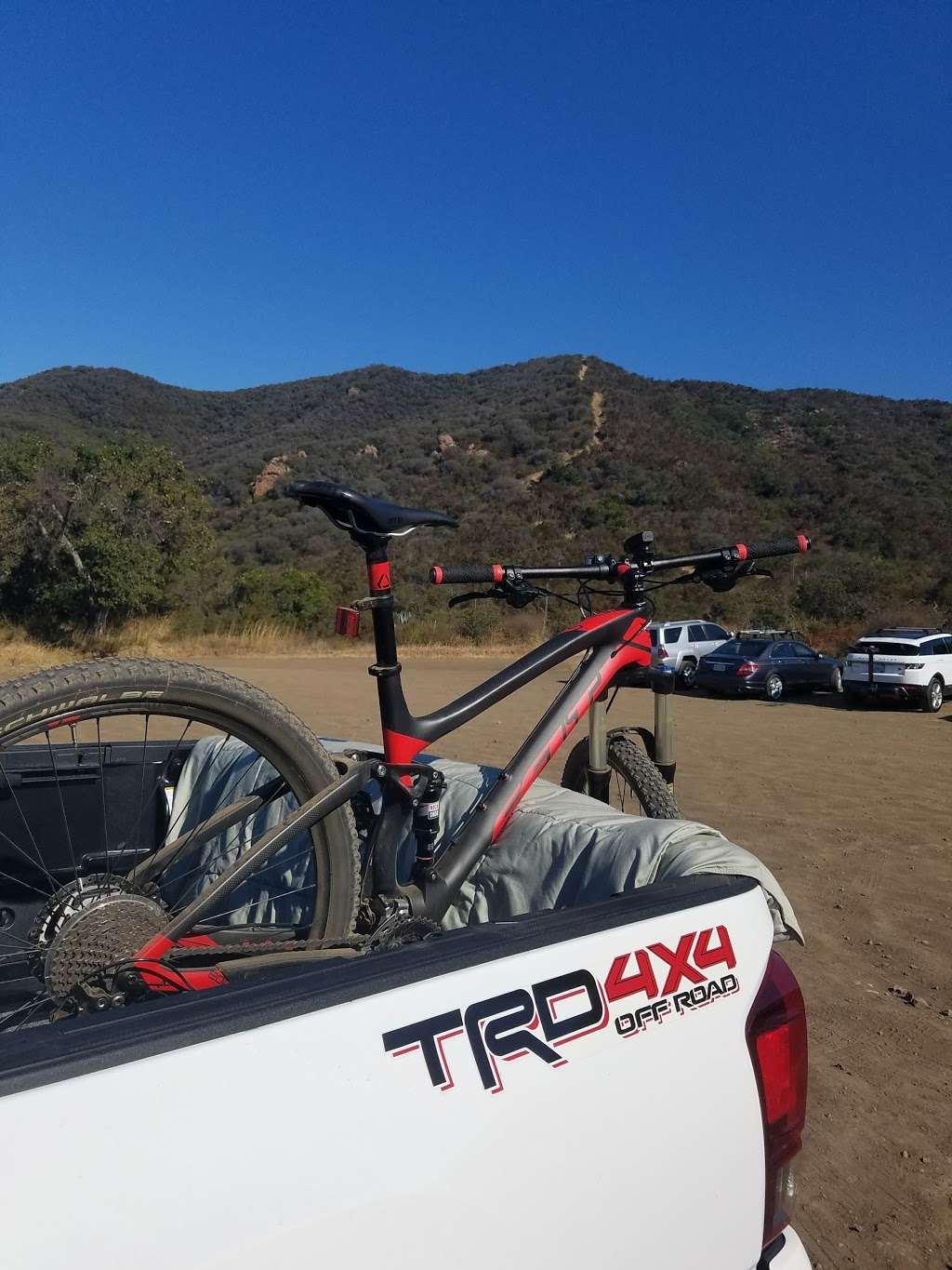 Backbone Trail - Encinal Canyon Trailhead | Encinal Canyon Rd, Malibu, CA 90265, USA | Phone: (805) 370-2301