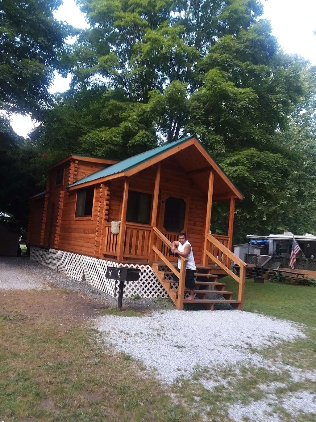 Delaware River Family Campground | 100 US-46, Columbia, NJ 07832, USA | Phone: (800) 543-0271