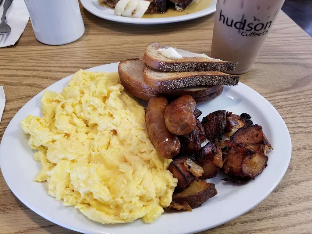 Hudson Cafe | 25 1st Ave, Atlantic Highlands, NJ 07716, USA | Phone: (732) 872-2300