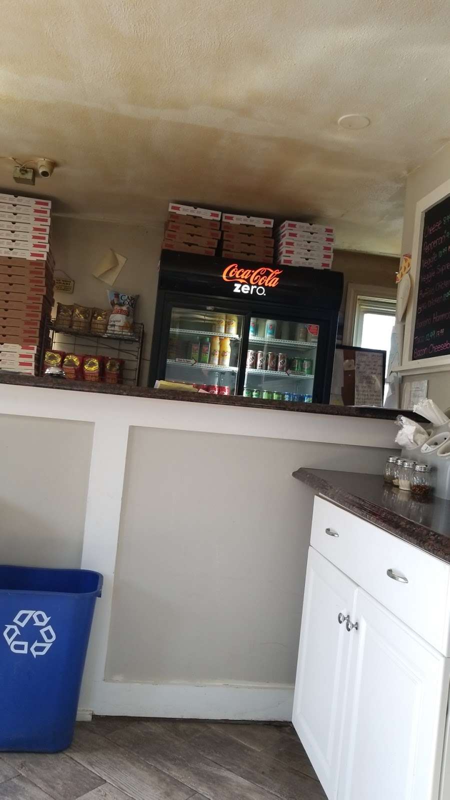 Prides Deli and Pizzeria | 644 Hale St, Beverly, MA 01915, USA | Phone: (978) 921-1109