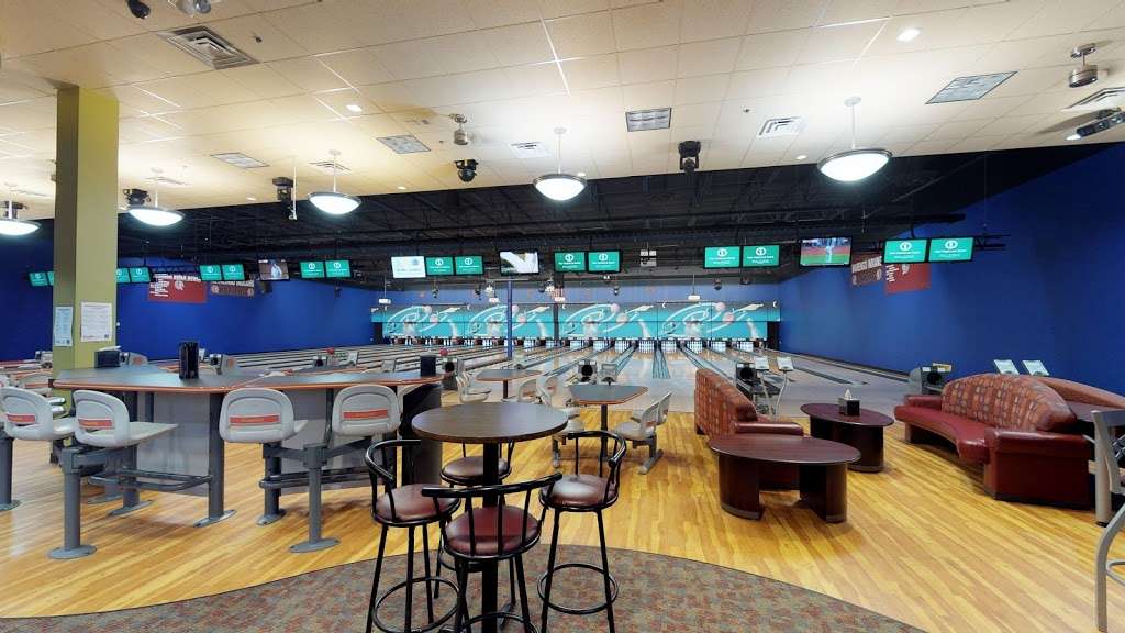 Glo-Bowl Fun Center | 101 Franks Rd, Marengo, IL 60152, USA | Phone: (815) 568-2695