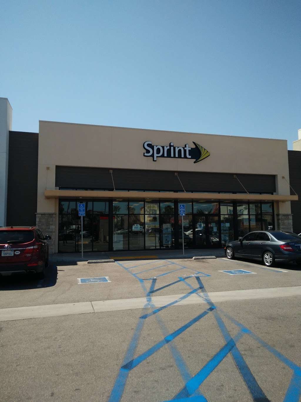 Sprint Store | 3013 California Ave #979, Signal Hill, CA 90755, USA | Phone: (562) 492-1070