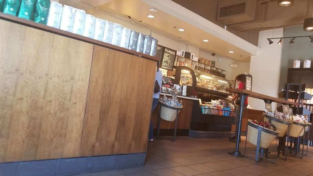 Starbucks | 16192 E Foothill Blvd, Fontana, CA 92335, USA | Phone: (909) 356-5254