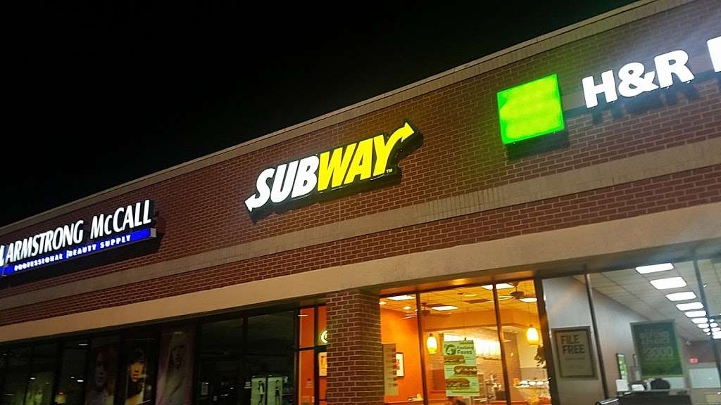 Subway Restaurants | Riverpointe Shopping Center, 224 S Loop 336 W Suite G, Conroe, TX 77301, USA | Phone: (936) 760-0405